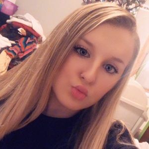 Meet your Posher, Elise